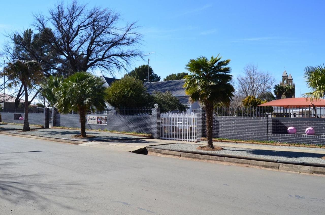 Sondela Bed & Breakfast Aliwal North Exterior photo